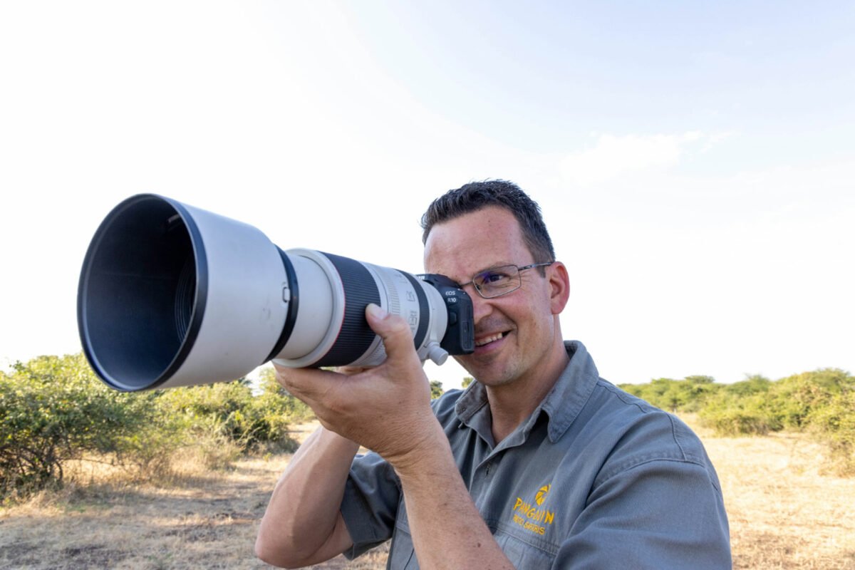 Canon R10 for wildlife photography Pangolin Photo Safaris