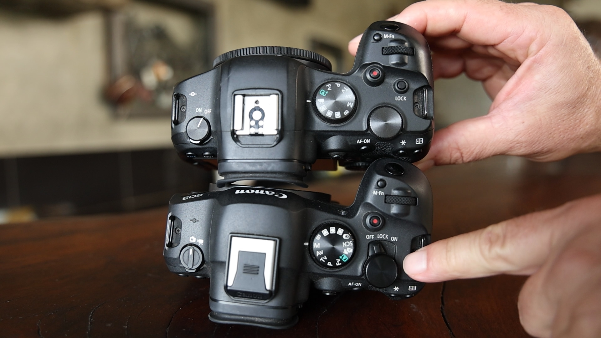 Canon EOS R6 Mark II on off switch 