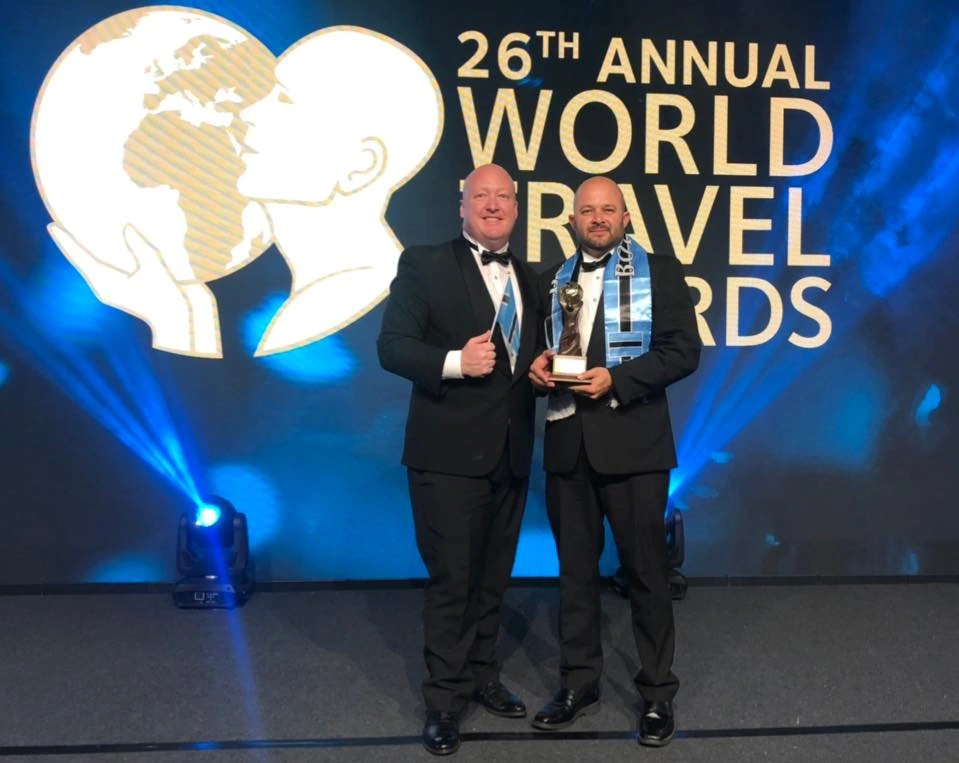 pangolin photo safaris awarded at wta 2019 africa’s leading new hotel Charl Stols| Pangolin Photo Host | Leopard Photography Tips