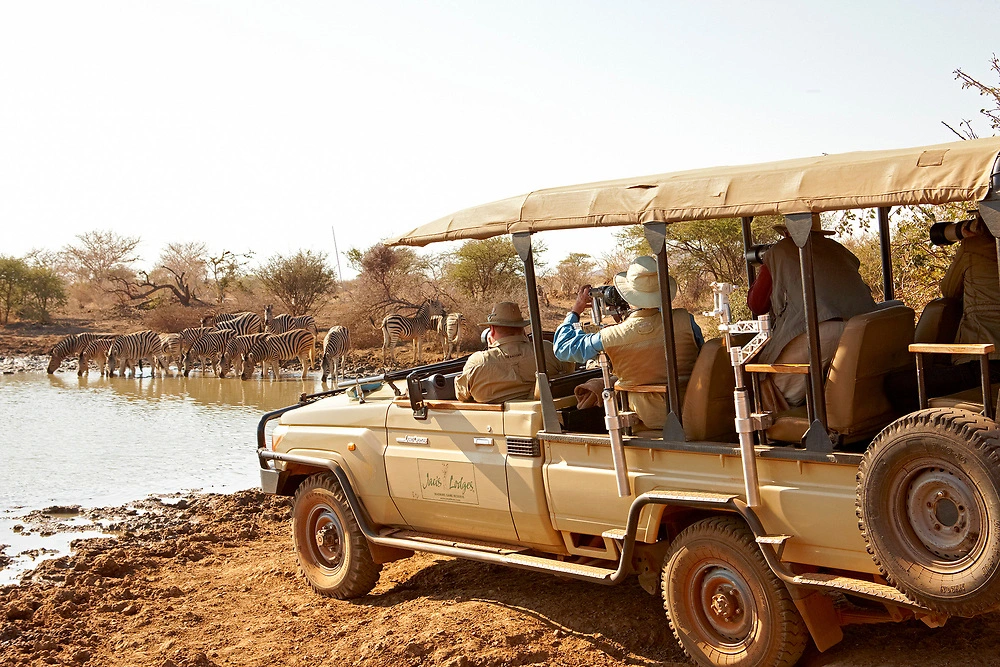 jaci s lodge photographic guests Specialised Photographic Game Drive Vehicles