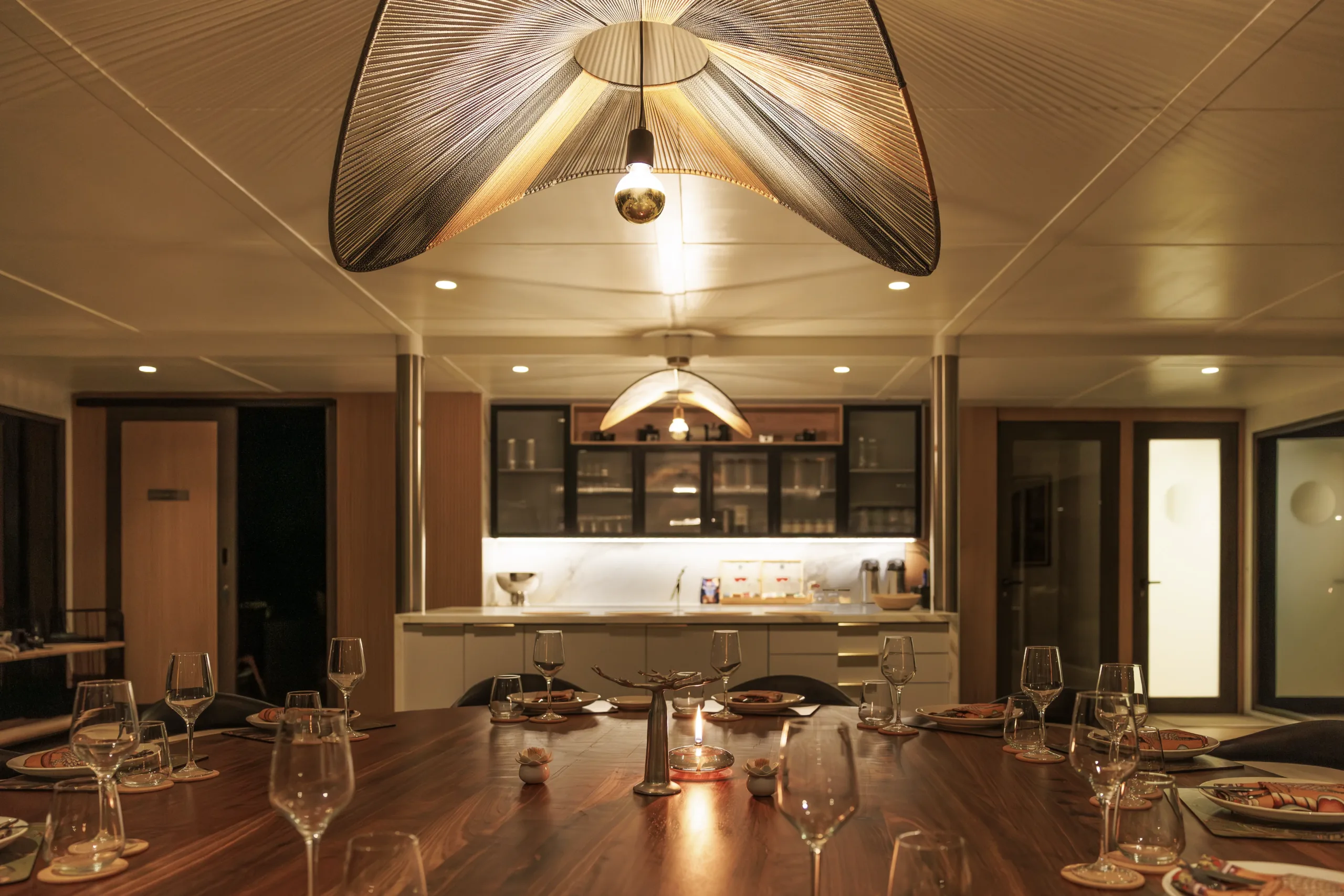 voyager ii 101 Pangolin Voyager Dining Room